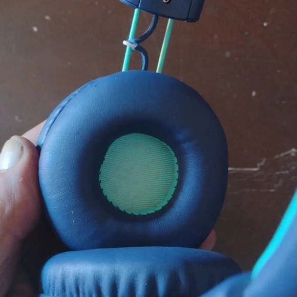 Noot K11 Wired Headphones - Picture 3 of 3